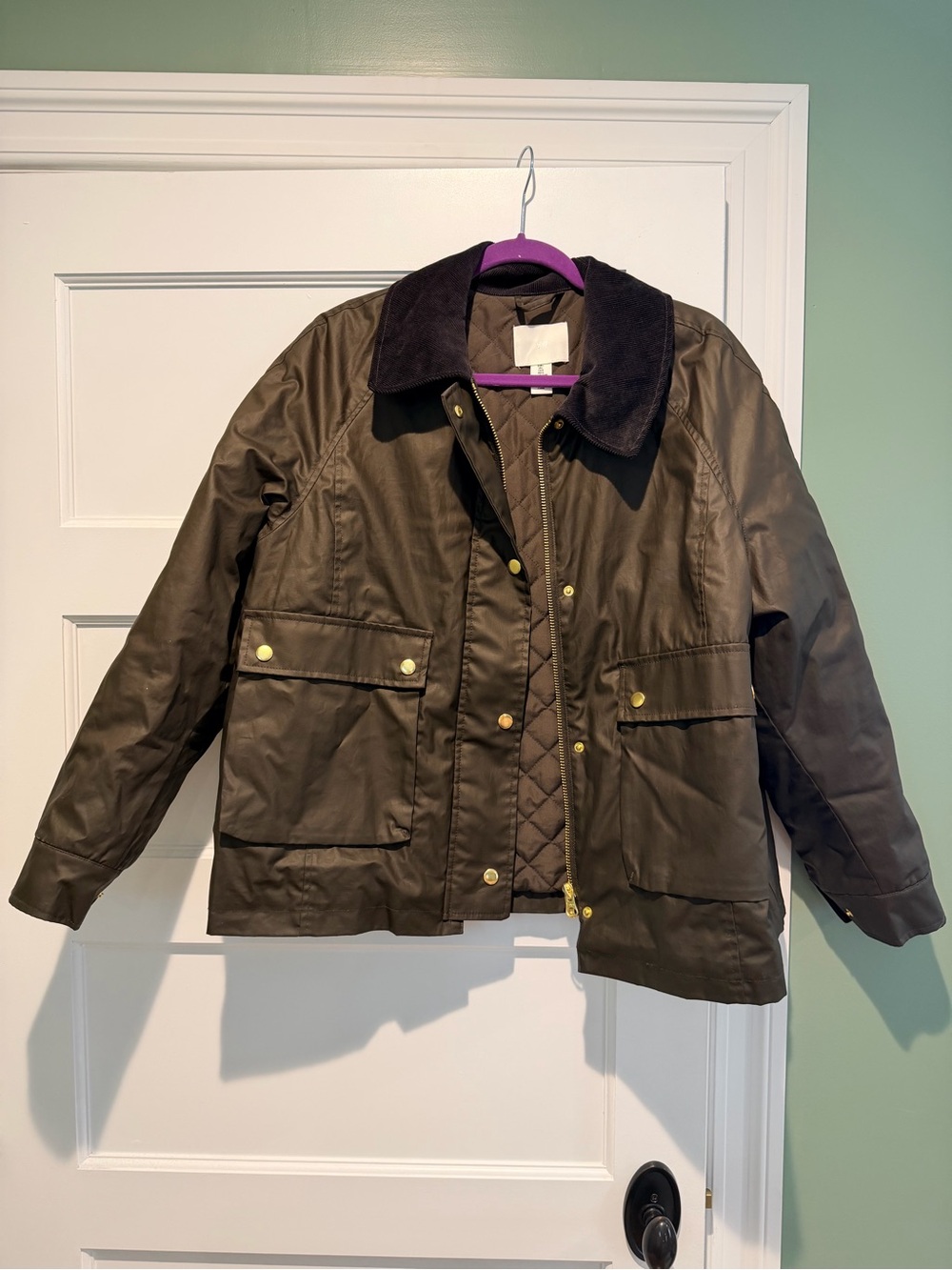 Classic Quilted Women's Jacket with Corduroy Collar
